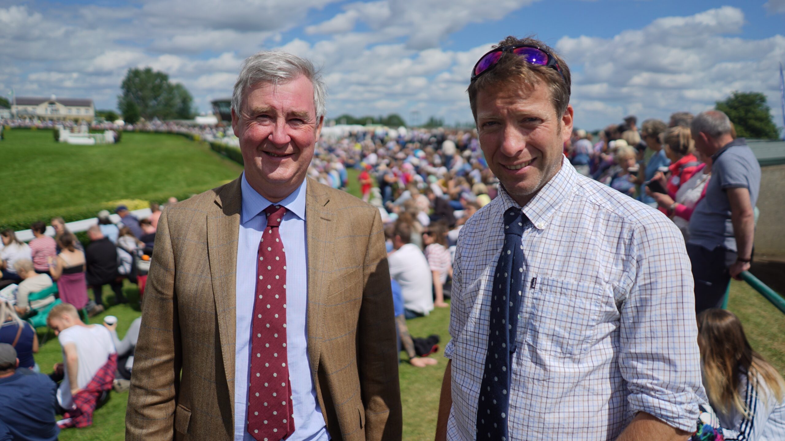 virtual_post's tweet card. Editors Mike Bolsover and Duncan Wilson discuss the pleasures, and also the pains, of remote editing through the pandemic and beyond   Mike Bolsover: Monkey Life, Ice Airport Alaska, Devon And...