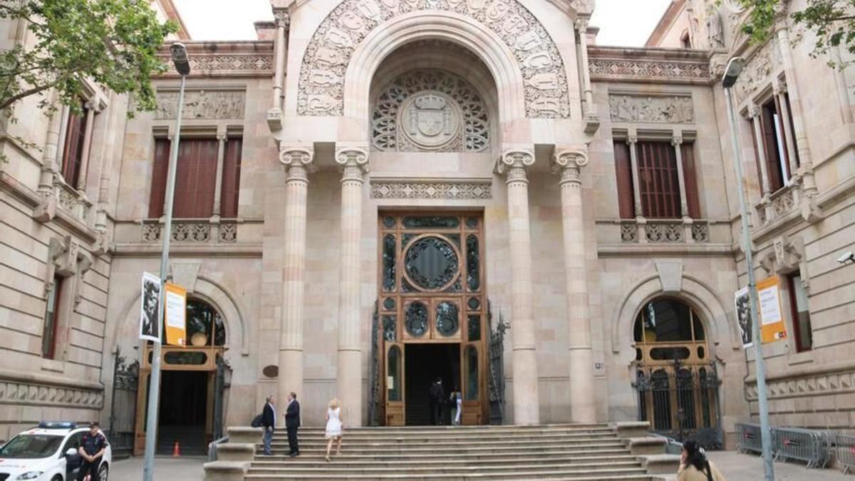 triviumprocura's tweet card. El presidente de la Audiencia reclama 140 jueces para atajar la saturación, frente a las 15 plazas judiciales que se crearán este año