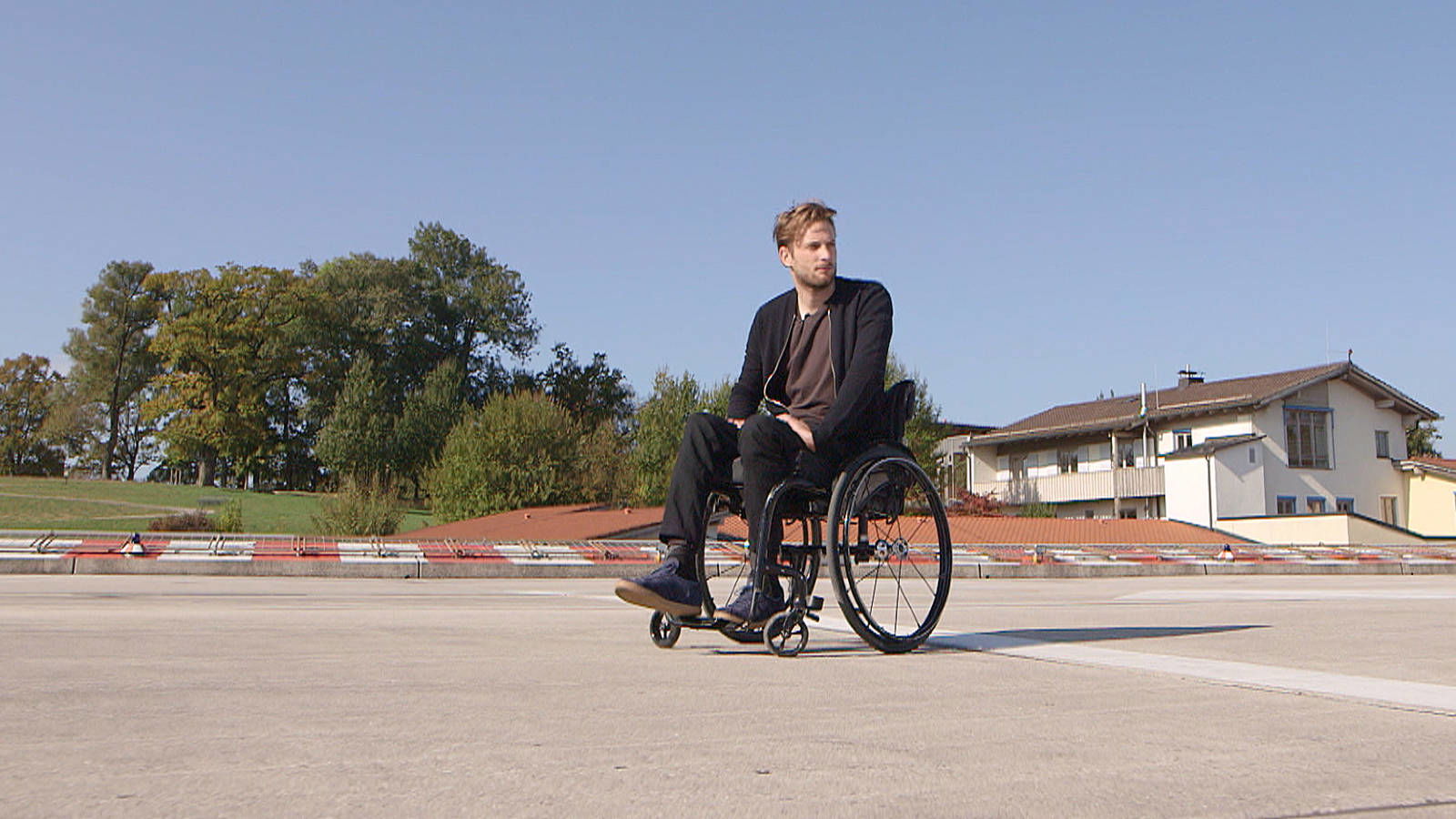 RickvanLeeuwen's tweet card. Nederlands kampioen op natuurijs toont 'Ruggengraat'