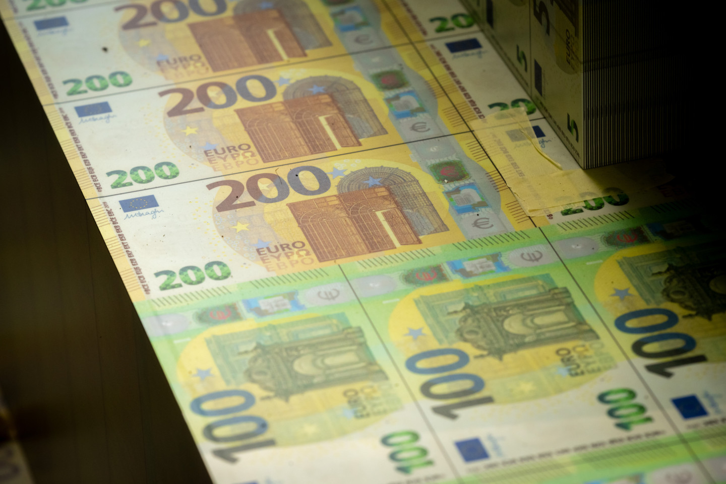 aiga_balode's tweet card. Vecāku pabalstu šogad deviņos mēnešos saņēmuši 844 trešo valstu pilsoņi, kas ir par 34% vairāk nekā pērn attiecīgajā periodā, informēja Valsts sociālās apdrošināšanas aģentūrā (VSAA).