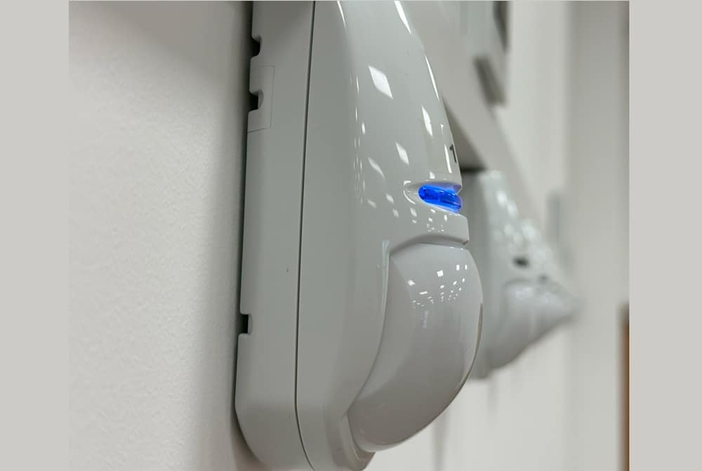 seconscreen's tweet card. Pyronix has announced extended warranty for all wireless devices by an entire year - offering a total of three years – provided specified batteries are used.