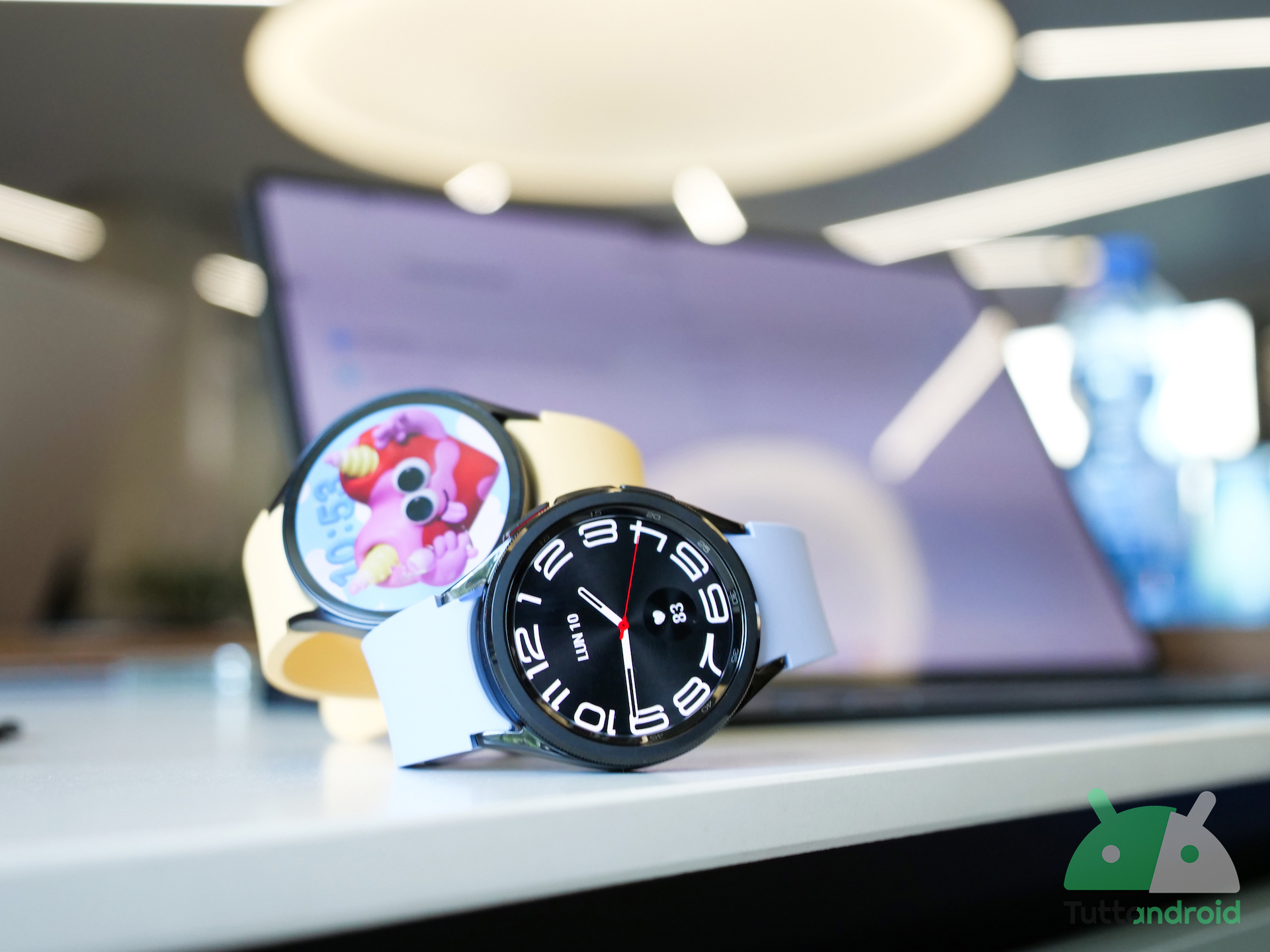 TuttoAndroid's tweet card. Per la serie Samsung Galaxy Watch in queste ore è stato avviato il rilascio dell'update che porta con sé One UI 8 Watch