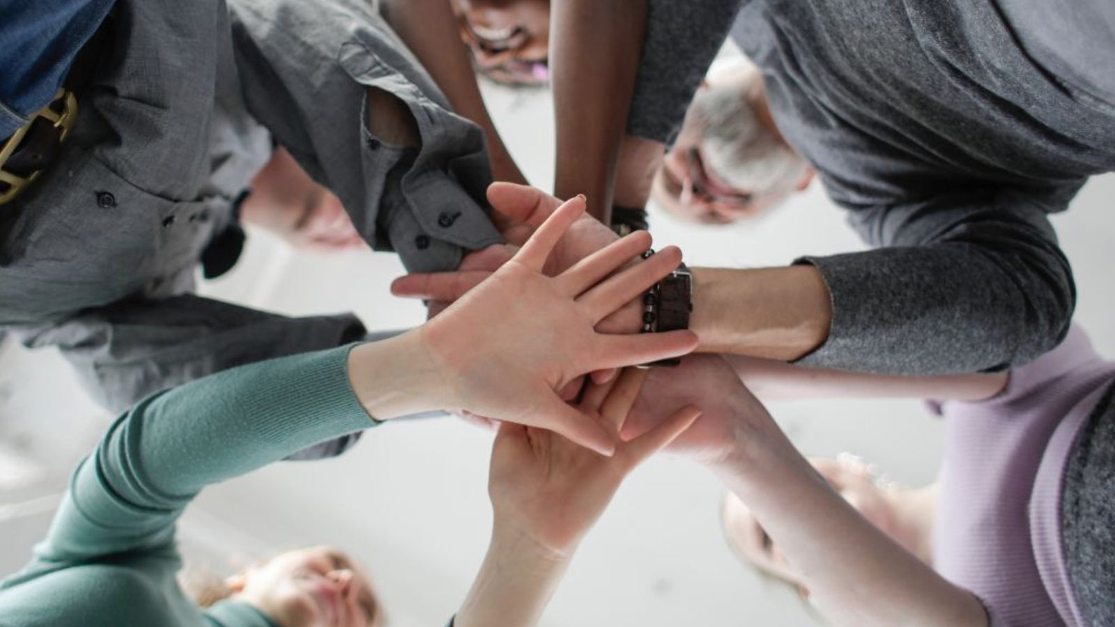 consaludmental's tweet card. En este texto, Basilio García, vicepresidente de SALUD MENTAL ESPAÑA y presidente de Salud Mental Ceuta (ACEFEP), reclama más inversión en salud mental, considerándola pilar del Estado de Bienestar....