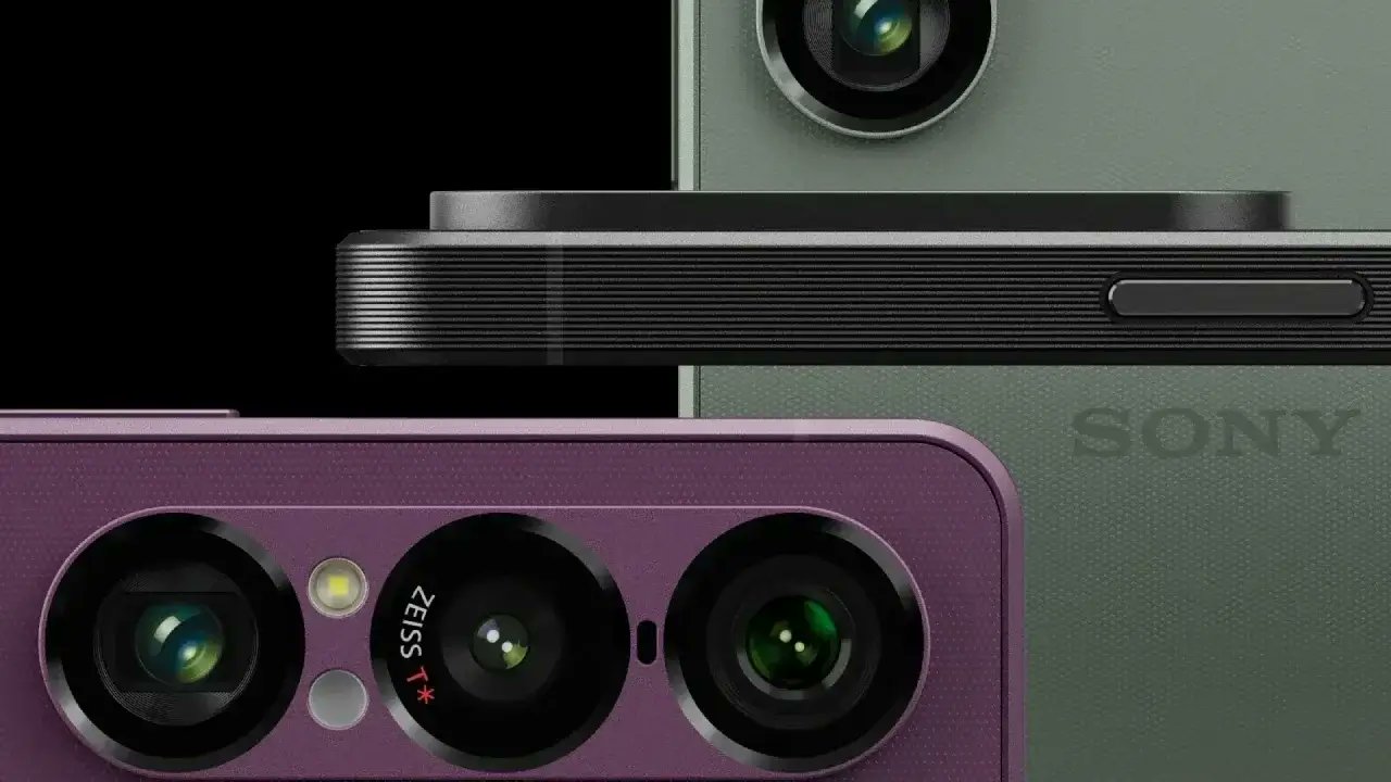 SchmidtisBlog's tweet card. Sony hat begonnen, eine neue Softwareversion für sein Premium-Smartphone Xperia 1 VII bereitzustellen. Das Sicherheitsupdate für Oktober 2025 konzentriert