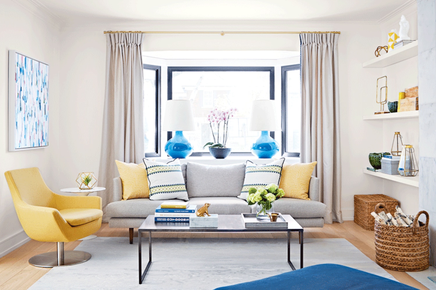 StyleAtHome's tweet card. A decorator and contractor lift an old house out of its funk to create a pleasant abode for their family of six.