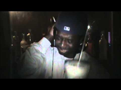 GHETTO_1230CGMG's tweet card. 12:30 CGMG - " UNO DOS TRE O "