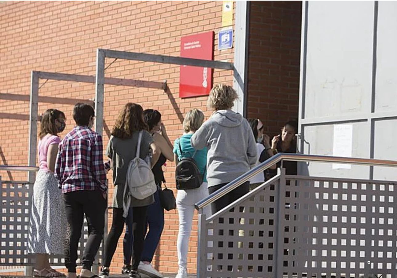 cesm_sindicatos's tweet card. Denuncia la grave situación de inseguridad que sufren tras los recientes episodios de amenazas y agresiones, como la violenta agresión con arma blanca sufrida por una enfermera o la amenaza de muerte...