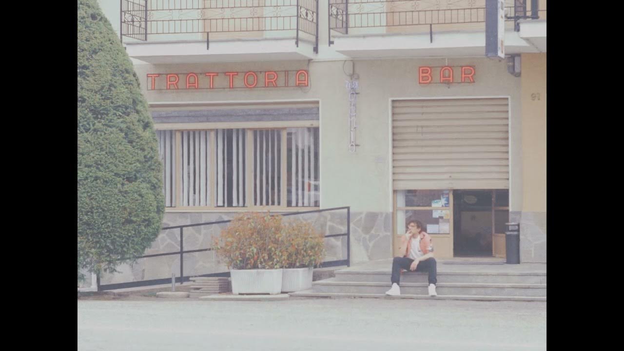 javajunior92's tweet card. Willie Peyote - Sempre lo stesso film (visual video)