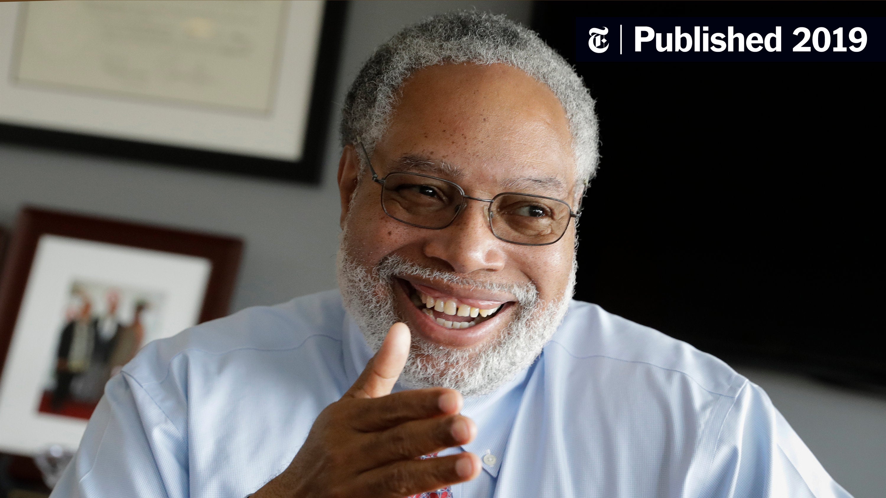 TechStartupIdea's tweet card. Heralded for the success of the museum he led from idea to fruition, Lonnie G. Bunch III is the first African-American to lead the Smithsonian Institution.