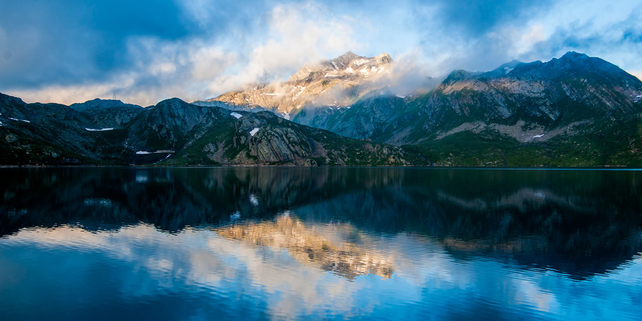 scenariojournal's tweet card. "Start with something so easy you can't say no to it" What does it take to make a goal or a dream come true? You know the drill. You’re vowing to change your behavior.