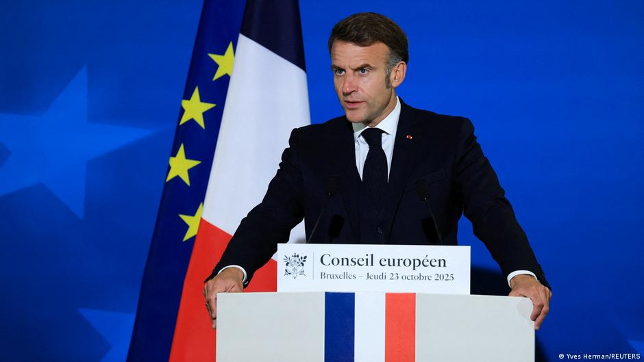 devmultilateral's tweet card. Unos 300 agricultores pidieron aclaraciones al mandatario sobre el tratado de libre comercio con el bloque suramericano, después de que asegurase que veía perspectivas positivas para la firma del...