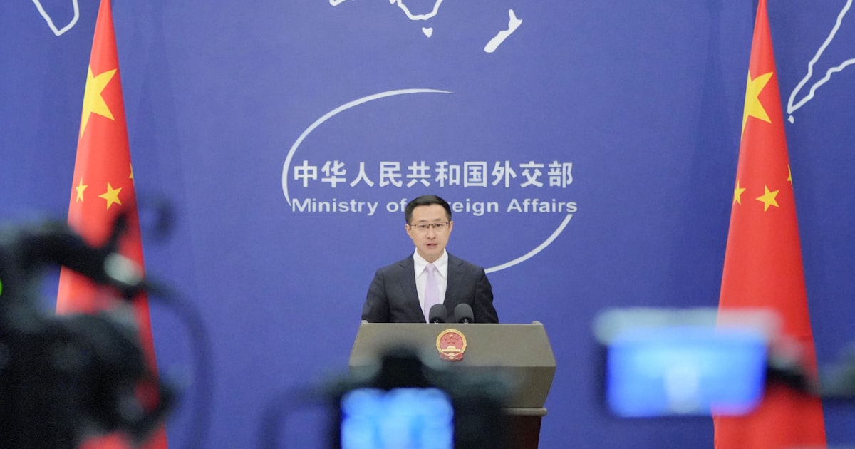 nikkei's tweet card. 【北京=田島如生】中国外務省は13日、高市早苗首相による台湾有事を巡る国会答弁の修正と撤回を要求した。林剣副報道局長が記者会見で「さもなければ、全ての結果を日本側が負わなければならない」と強調した。首相は7日の国会で、中国が台湾を武力攻撃し、台湾を守ろうとした米軍に対しても武力行使する場合は「存立危機事態になり得る」と答弁した。政府が同事態と認定すれば、日本が攻撃されていなくても自衛隊は武力を