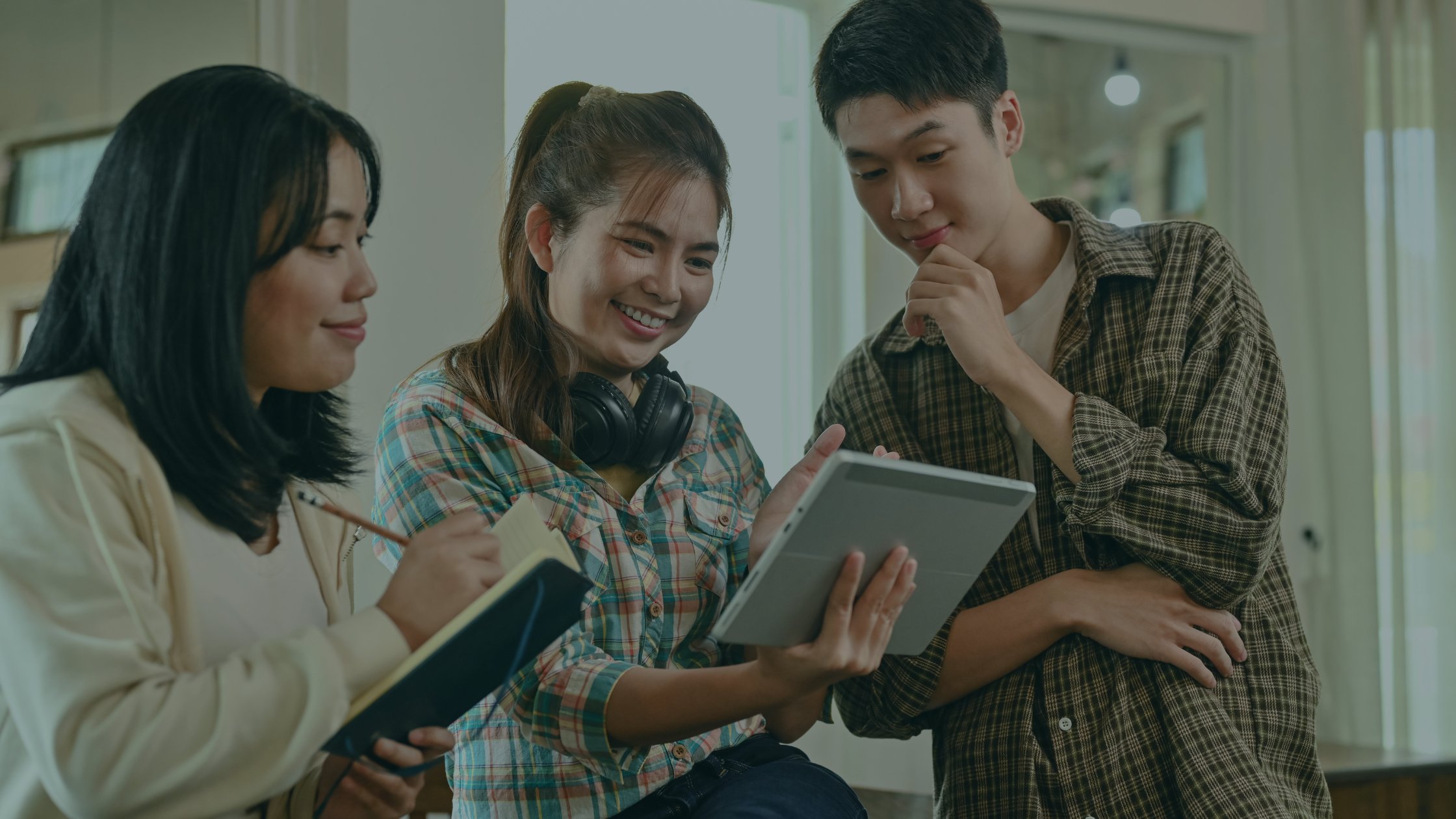 hyperPadApp's tweet card. If you've ever wanted to make your own game but felt intimidated by coding, Scratchy Adventure might just be the perfect starting point for you!