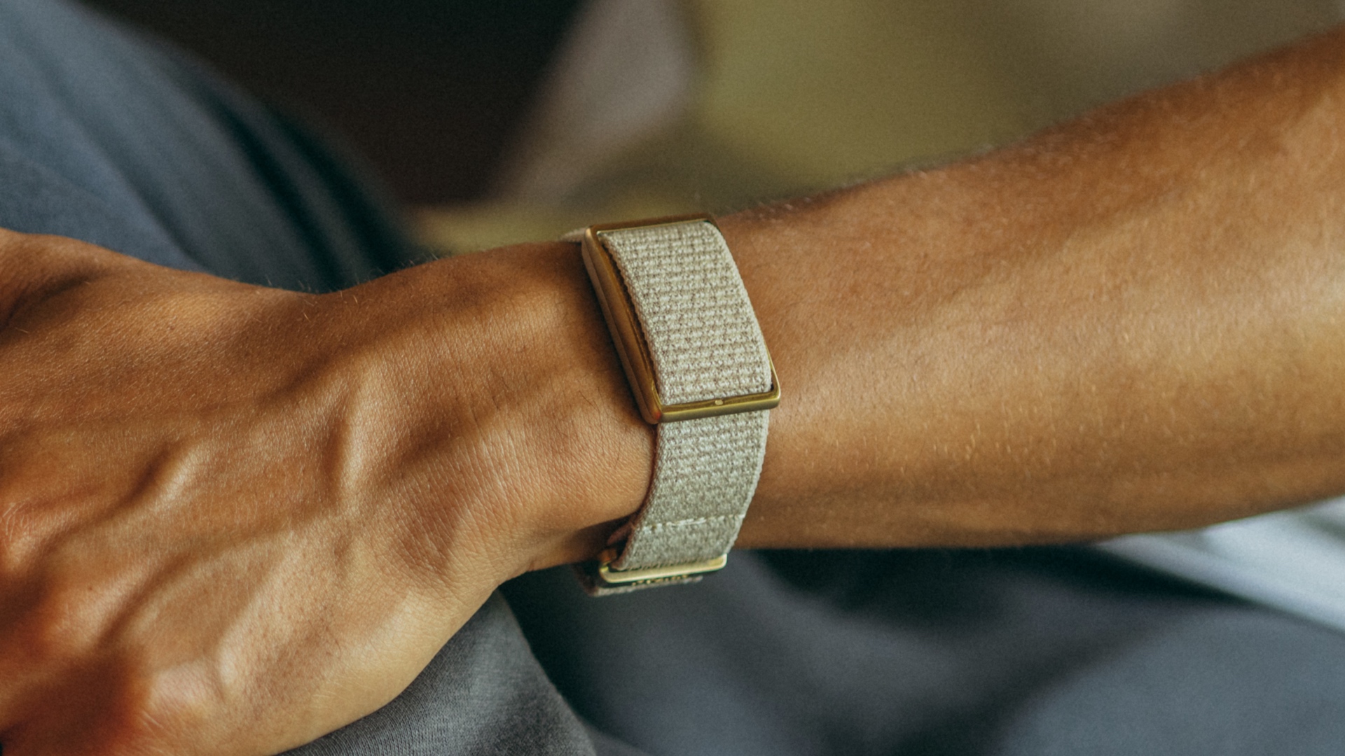 wareable's tweet card. After numerous leaks and hints, Polar has officially revealed its screenless fitness tracker, Loop. Discover all the details.