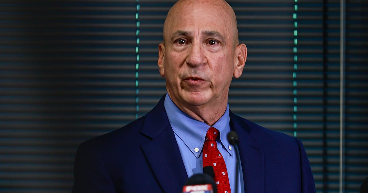 ajc's tweet card. The veteran Georgia prosecutor who must decide what to do with Fulton County's election interference case has inherited a legal and political hot potato.