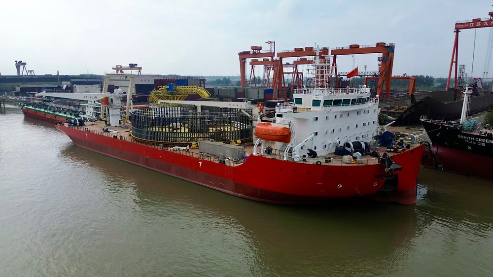 TheShippingGuru's tweet card. On offer is a self-propelled cable laying vessel for charter or sale. The vessel is propelled by two stern azimuth thrusters and two tunnel bow thrusters, equipped with a four (4) point mooring...