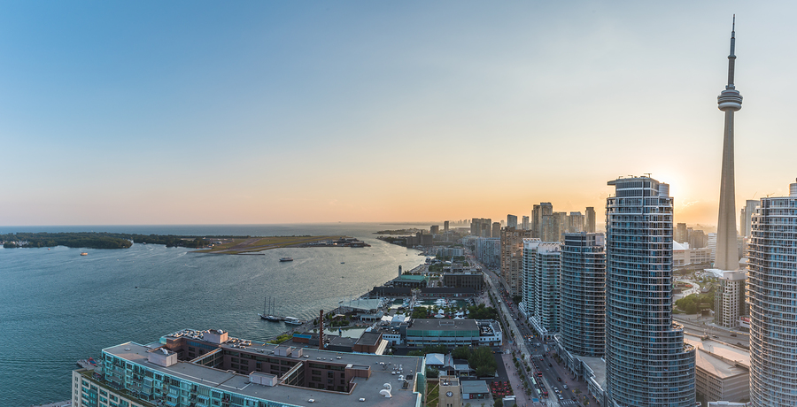 Renniebennie's tweet card. Amazon's surprise announcement Thursday morning that it will begin searching for a second headquarters in North America will send political and civic