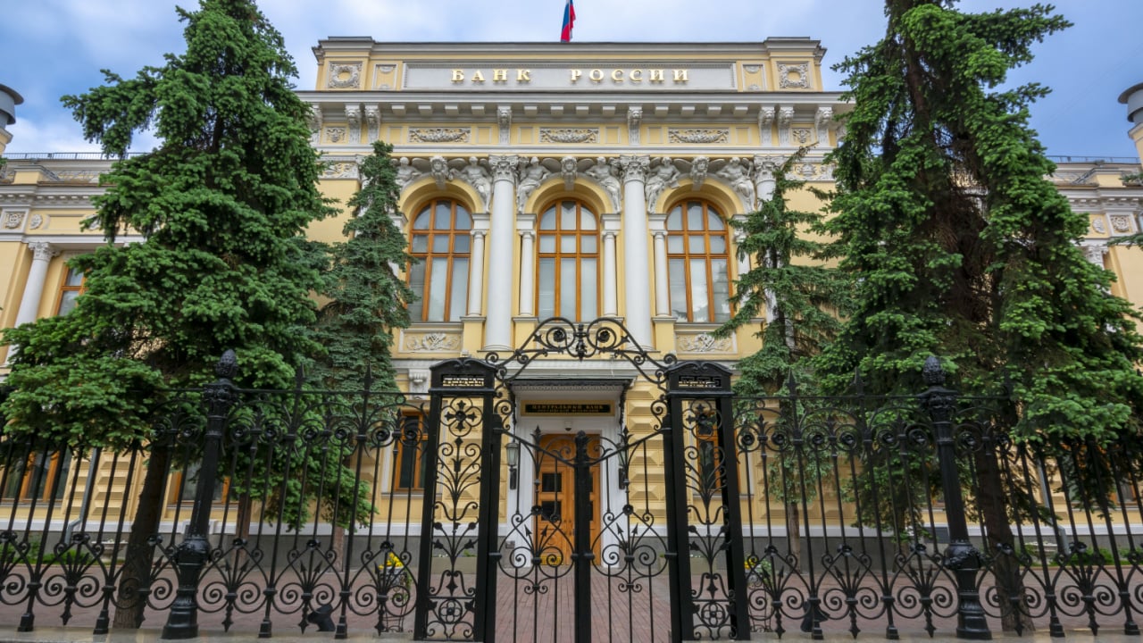 BitcoinNews's tweet card. The Central Bank of Russia has introduced measures to protect entities working with digital assets from sanctions pressures.