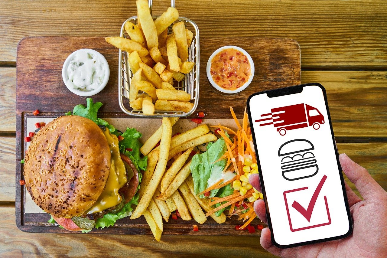 geekersmag's tweet card. The burgeoning fame of food delivery applications in recent years has not gone unnoticed. The virtual food delivery sector