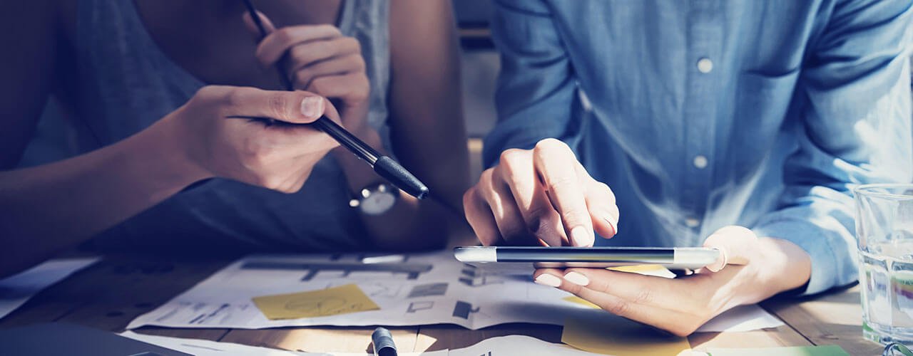 LlcVella's tweet card. How to devise online and offline commercial real estate marketing strategies, a plan, a brand image, monitor progress and fine-tune for best results!