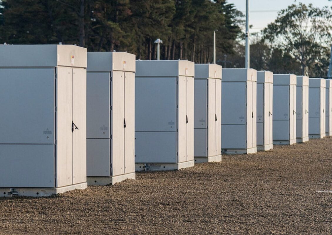 TenXSignalLab's tweet card. CleanCo Queensland's 250MW/500MWh Swanbank BESS has officially registered with AEMO and commenced its testing and commissioning phase.