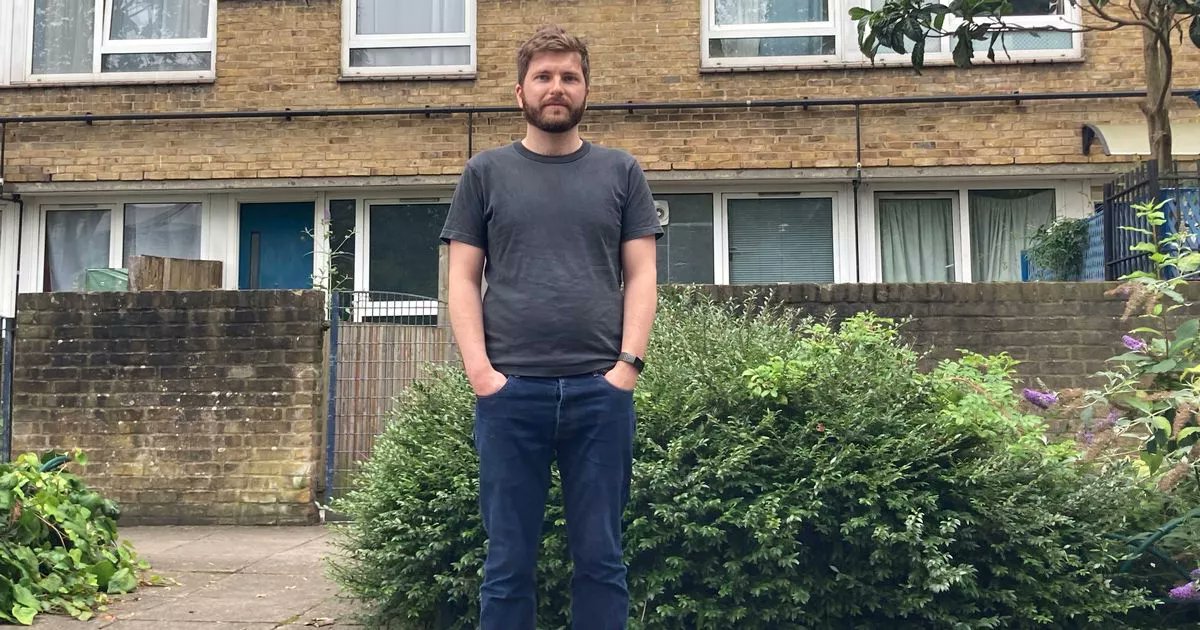 londonskeptic's tweet card. Families in three-bed flats were charged over £2,500 for heating and hot water this year