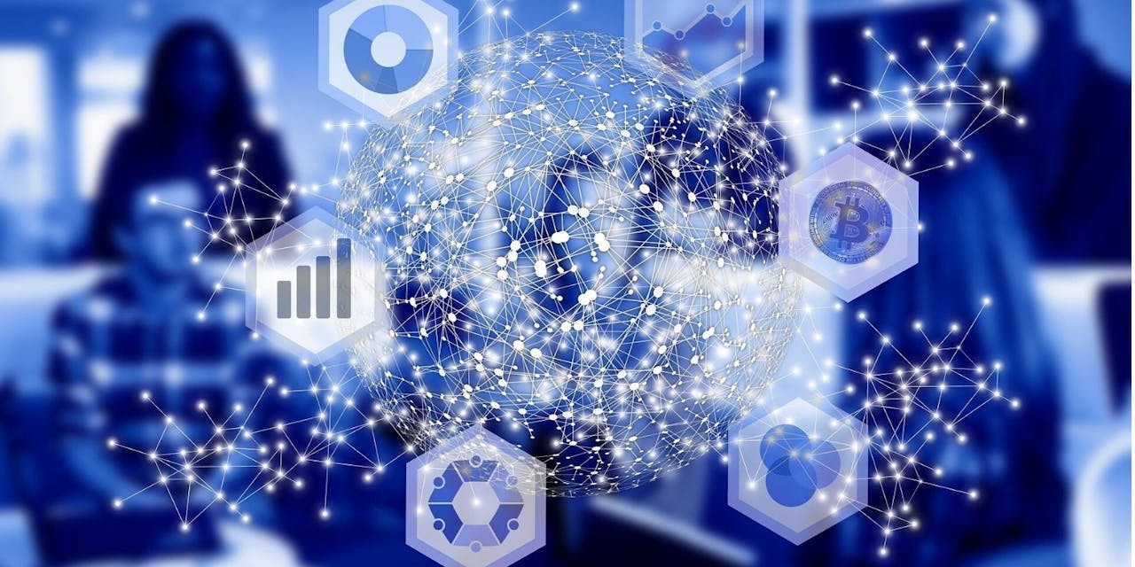 Equantiis's tweet card. 5 ways brands such as Disney and BMW approached digital transformation