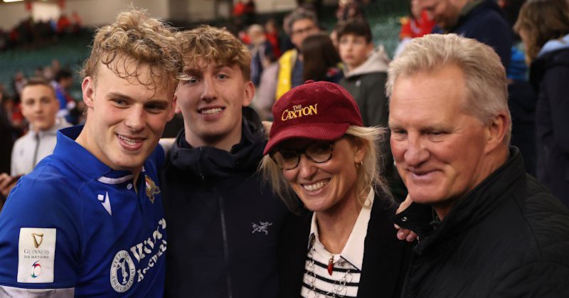 Tweet card summary image