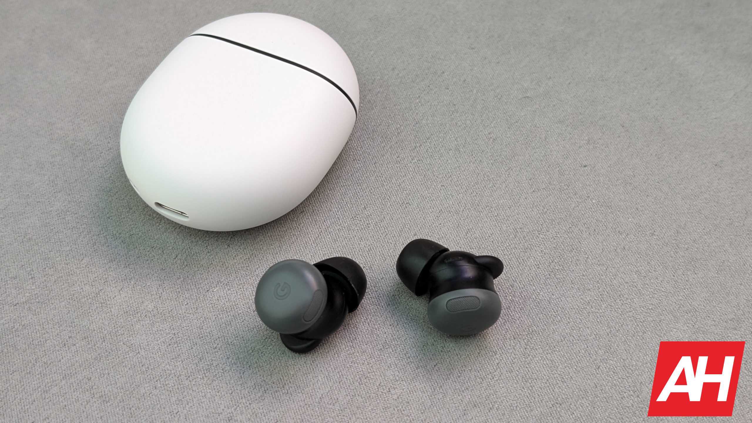 Androidheadline's tweet card. For Amazon's October Prime Day, they are discounting the Google Pixel Buds Pro 2 to just $169 (though the Peony color is now down to $160.55). This does