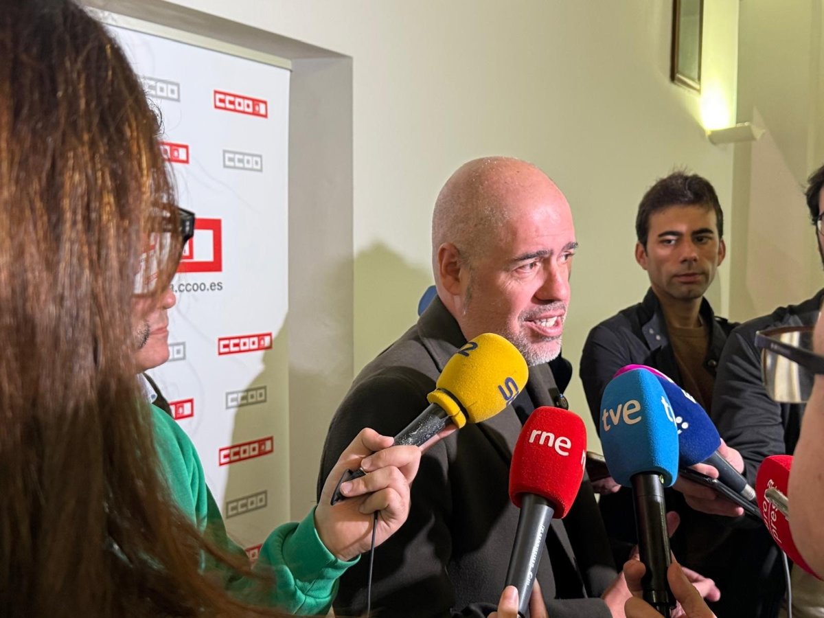 UnaiSordo's tweet card. El secretario general de CCOO, Unai Sordo, cree que el país va a continuar con una tasa de natalidad a la...