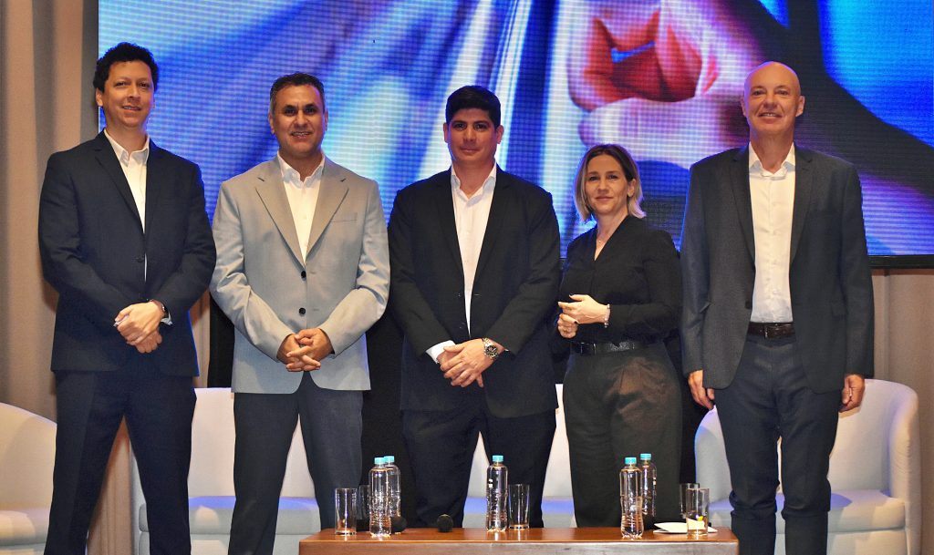 dpl_news's tweet card. Paraguay se sumó a la iniciativa Open Gateway de GSMA. Así lo dio a conocer la asociación mundial de operadores móviles en un evento este martes 21 de