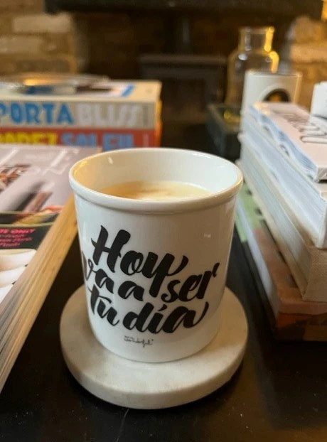 gabrielagodmox's tweet card. [3 minute read]