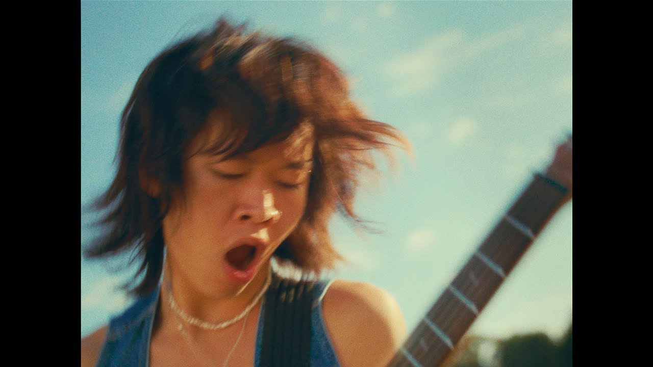 RockRollBlogBR's tweet card. Peach Fuzz - Fall Right Back To You (Official Video)