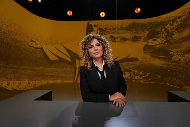 Tv3Blog's tweet card. Le Iene Inside torna su Italia 1 con un’inchiesta sulle sette religiose e le tecniche di manipolazione psicologica.