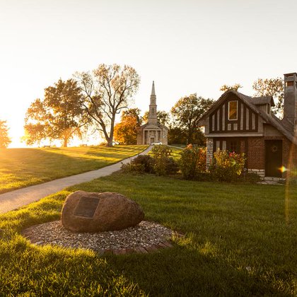 Tweet card summary image