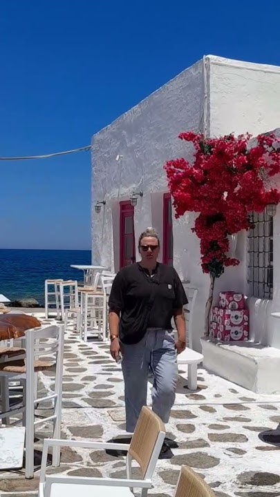 handeberkoglu's tweet card. Greece. Paros Island.