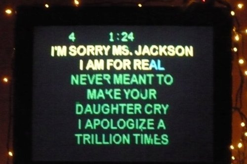 adrianaprrs's tweet card. 19