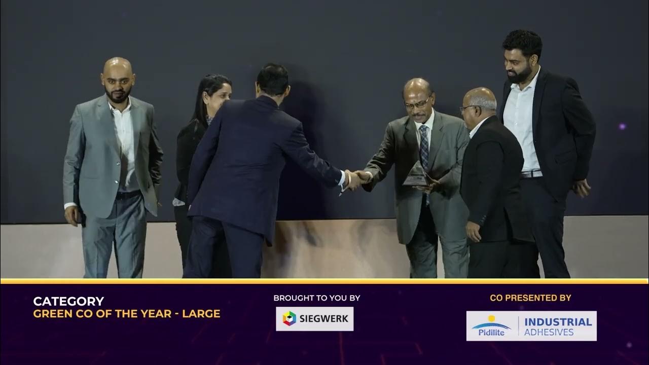 WhatPackaging's tweet card. PrintWeek Awards 2025 Winner - Green Company of the Year Large