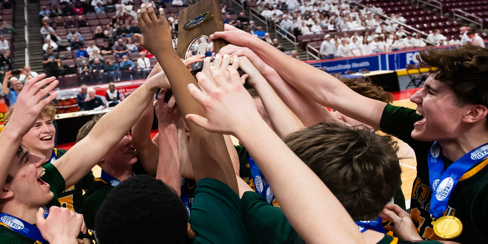 GameTimePA_SC's tweet card. Make your pick for the boys hoops preseason player of the year. The poll will be open through noon Nov. 27.