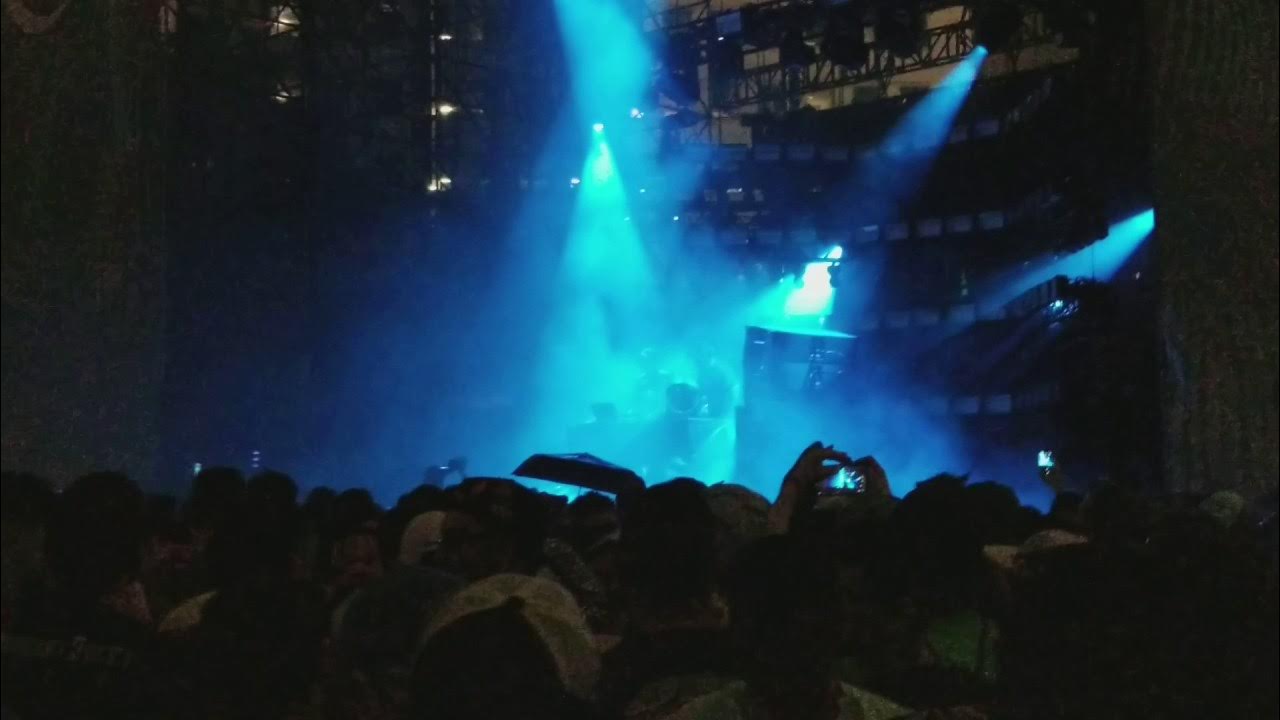 dustinzahn's tweet card. Deadmau5 as alias Testpilot HILARIOUS FAIL!! at Movement Detroit...