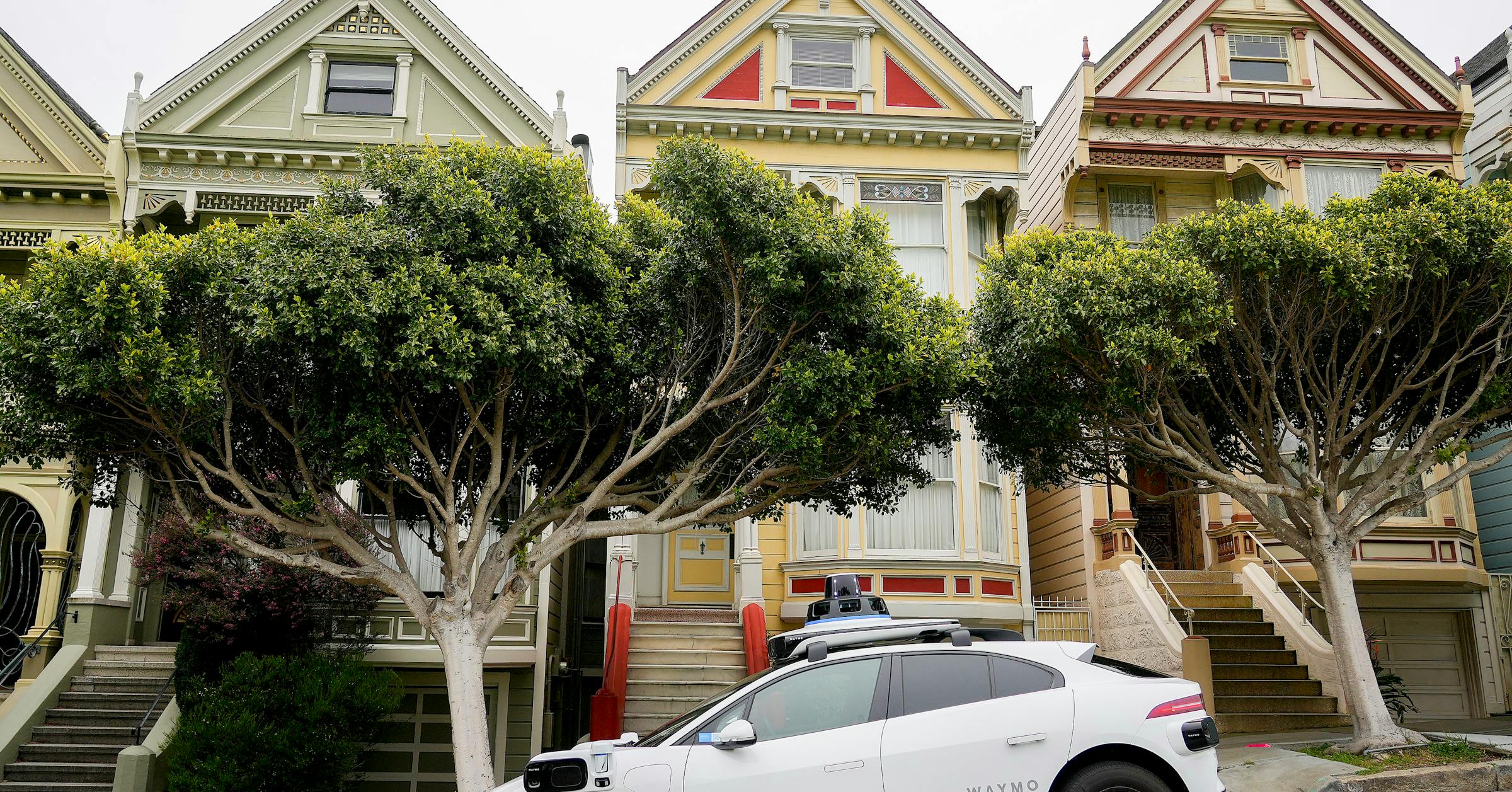 PatGarofalo's tweet card. Waymo will begin testing Thursday morning. No date has been set to start offering rides to passengers.