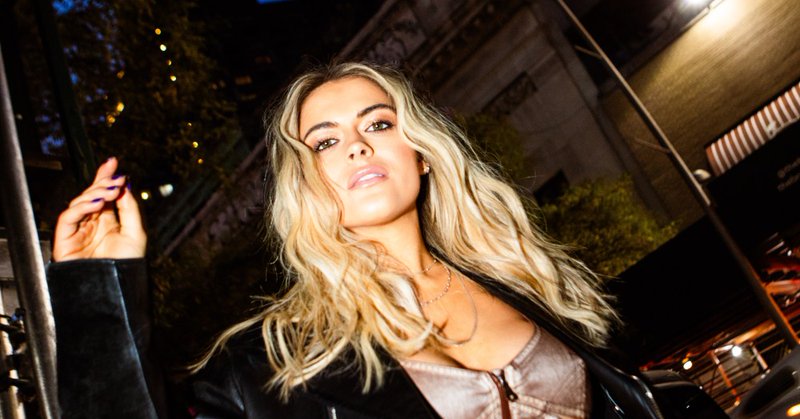 Tweet card summary image