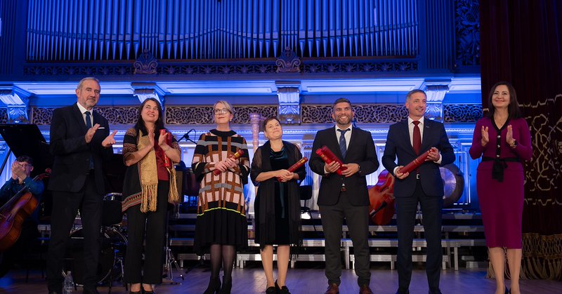 Tweet card summary image