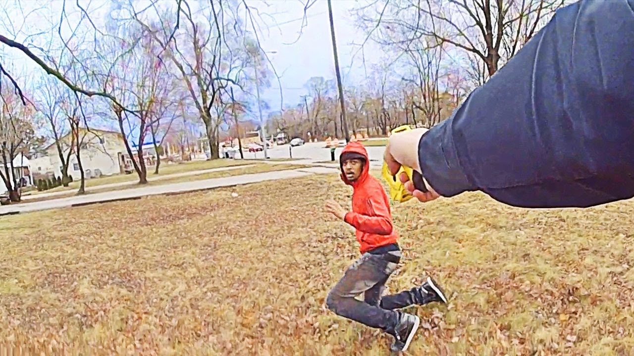 BerettaDarkwolf's tweet card. The Consequences of Making the Wrong Friends