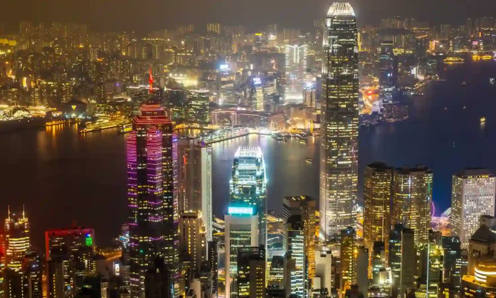 donporquex's tweet card. Hong Kong impulsa su apuesta científica: sueldos altos, visados exprés, InnoHK y supercomputación atraen talento occidental con impacto real. Hong Kong está seduciendo a investigadores de Europa y...