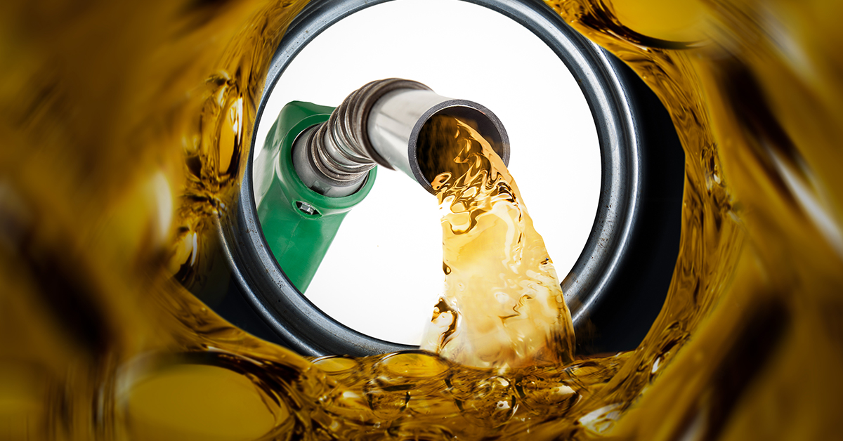 SourceNA's tweet card. The sale of unbranded fuel is steadily increasing, with major C-store chains like QuikTrip, RaceTrac, Sheetz and Wawa leading the way. What’s behind this shift? The answer begins with understanding...