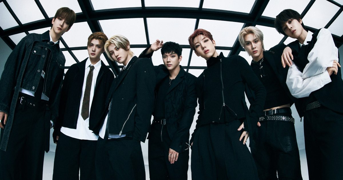 billboardBr's tweet card. O ARrC está de volta com um comeback duplo. O grupo de K-pop divulgou os singles "SKIID" e "WoW (Way of Winning)", em parceria com MOON SUA e SIYOON, do grupo