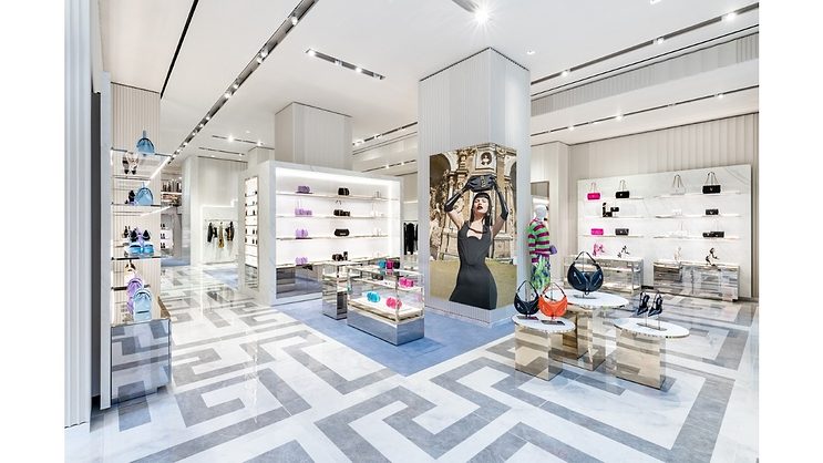 WallsnCeilings's tweet card. From high-end malls to the best locations on Madison Avenue to premium destination centers on both coasts, Alexander Zilberman Architecture is leading in luxury retail design. The firm’s recent...