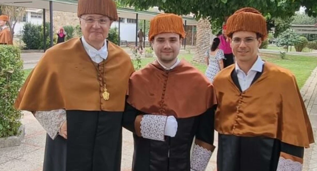 Extremadura7D's tweet card. Se trata de Juan Luis Herrera, un investigador de la Universidad de Extremadura, que ha sido galardonado en los Premios de Investigación Socie...