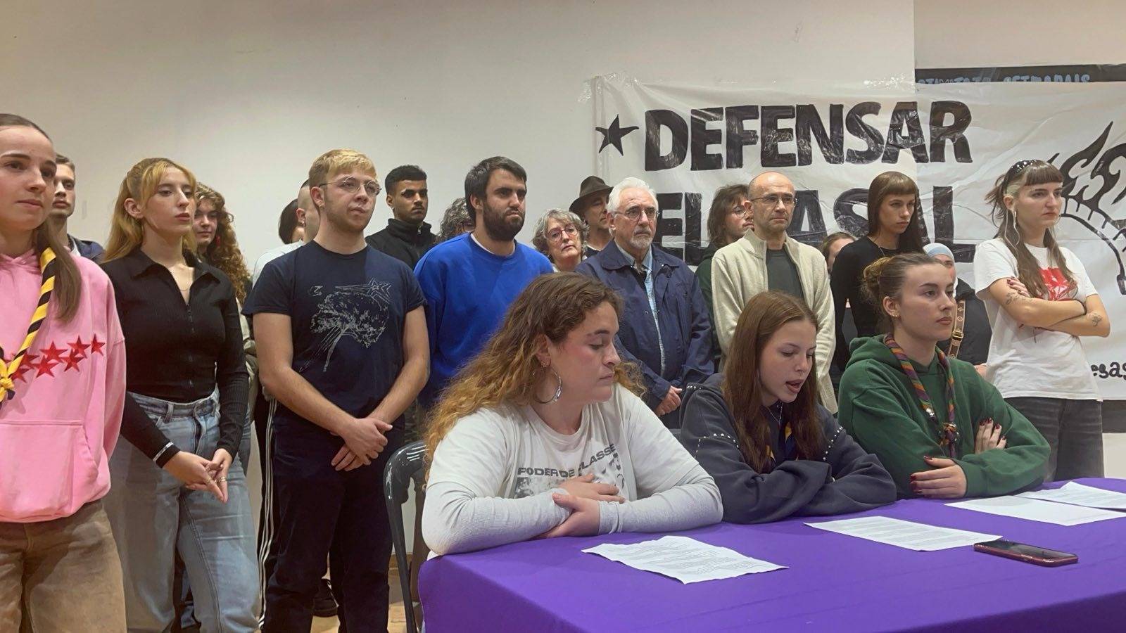 HoritzoS's tweet card. El dimecres 5 de novembre el Casal de Joves Autogestionat de Ciutat Vella de Barcelona va anunciar que havia aconseguit la renovació de la cessió de l’espai. Aquesta ha arribat després d’un any de...